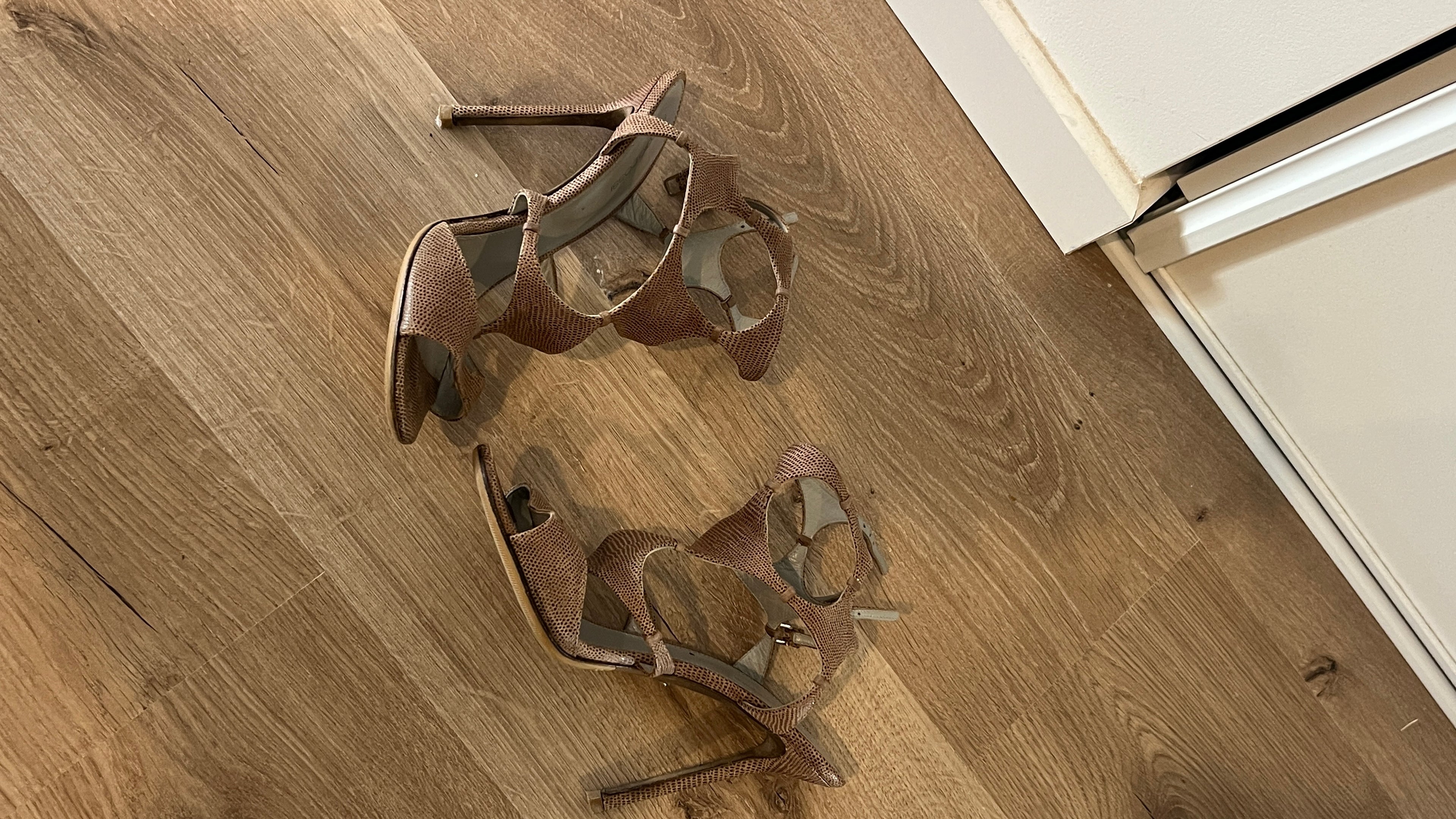 Sergio Rossi Lizard-Embossed Cutout Sandals 2010 - size 40 EU