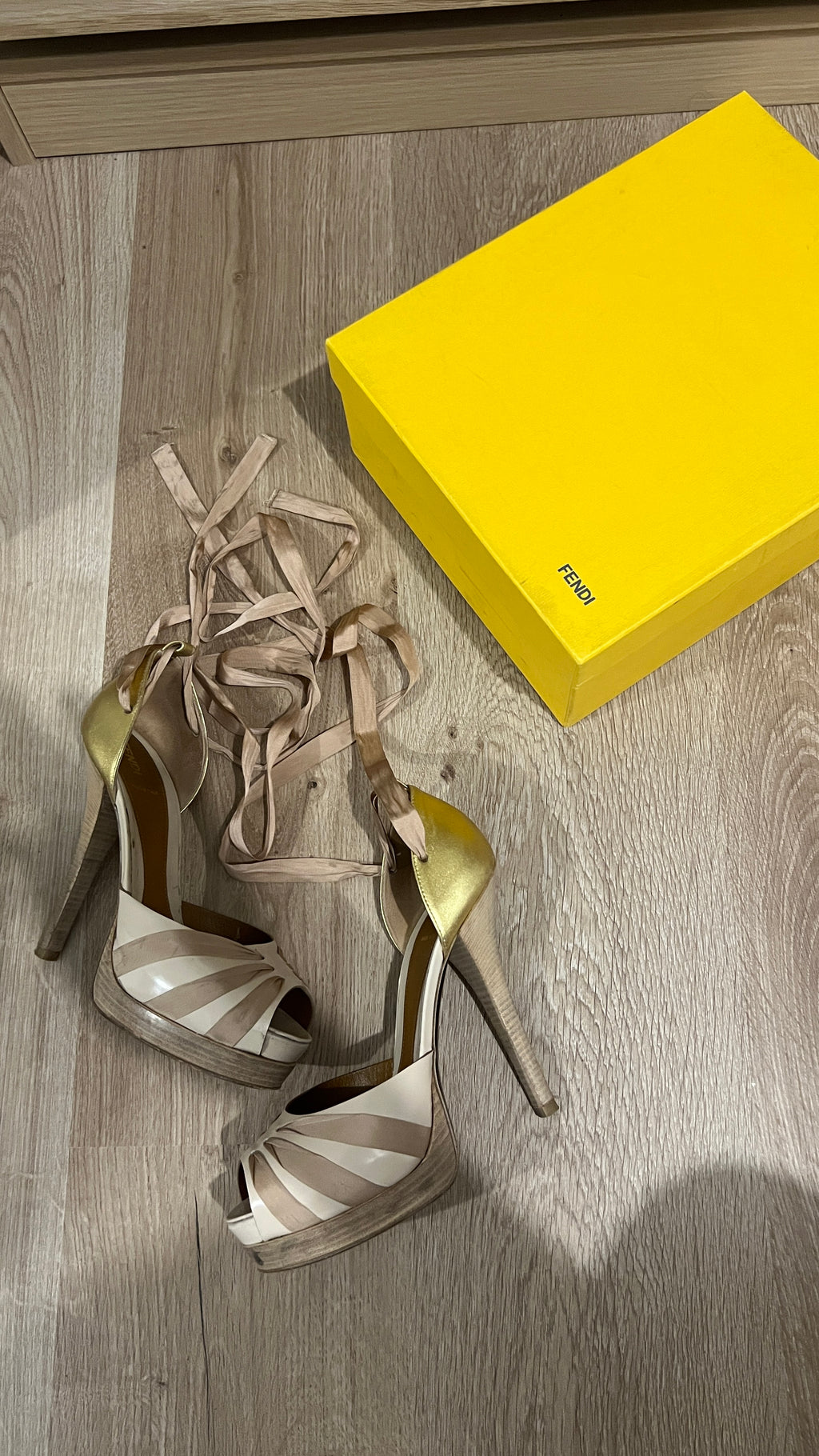 Fendi nutcracker lace up heels - size 39,5 EU